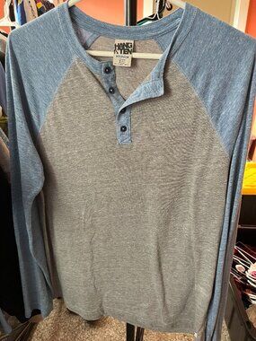 Hang Ten Men’s Gray Blue Long-Sleeve Henley Shirt Size Medium